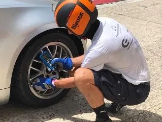 Taking-tyre-temperatures-on-a-track-car